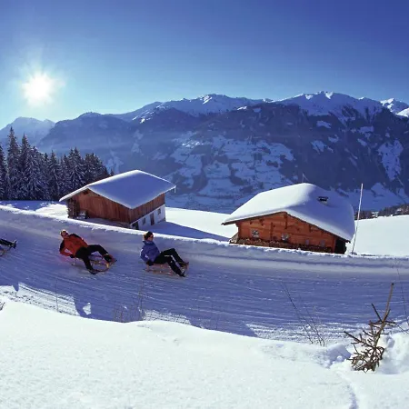 In Near Lift Hochzillertal شقة
