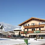 In Near Lift Hochzillertal Διαμέρισμα Uderns